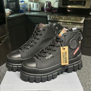 Palladium Women’s Black High-Top Boots